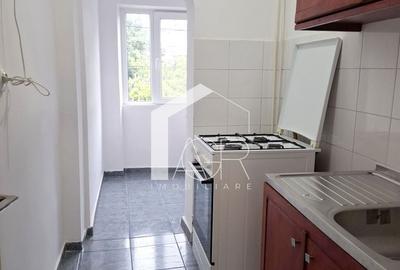 Garsonieră decomandată în Malu Roșu
