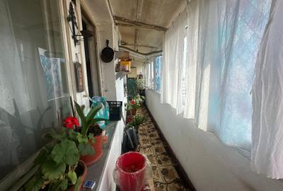 Apartament cu 3 camere semidecomandat în 1 Mai - 2