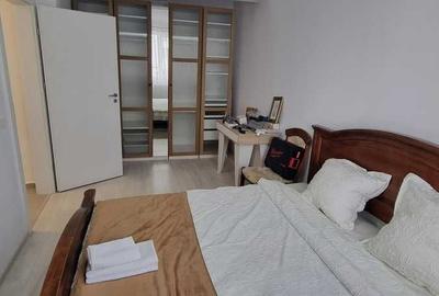 Apartament cu 3 camere semidecomandat în Tineretului - 2