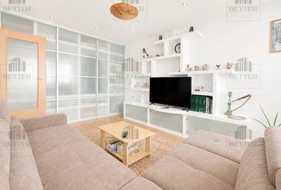 Apartament cu 3 camere decomandat în Sud