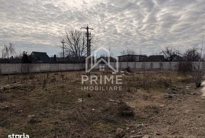 Teren de 1100 mp, în Cetate