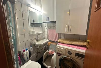 Apartament cu 3 camere decomandat în 13 Septembrie - 7