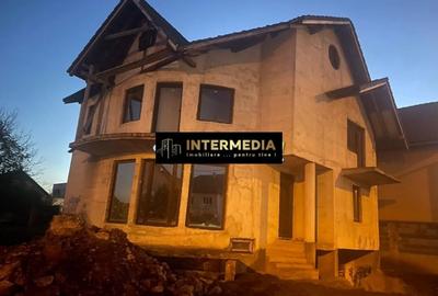 Casă individuală cu 4 camere cu Teren 505 Mp în Cetate - 1
