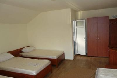 Apartament cu 4 camere în Drumul Carului