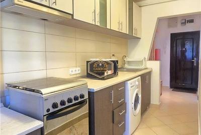 Apartament cu 2 camere semidecomandat, mobilat în Central