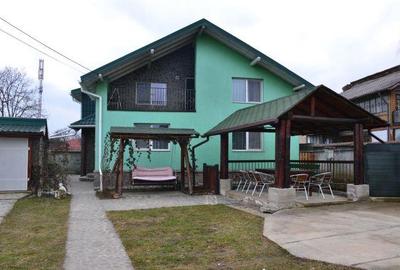 Casă cu 4 camere cu Teren 450 Mp în Brănești