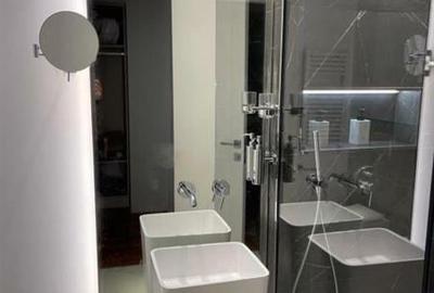 Apartament cu 3 camere decomandat în P-ța Victoriei - 5