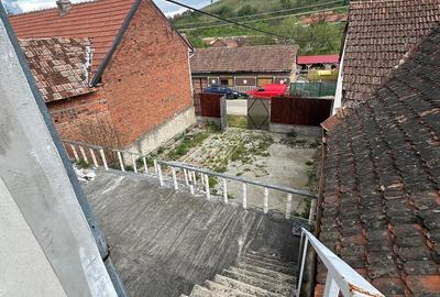 Casă cu 3 camere cu Teren 400 Mp în Lăpușnicel - 9