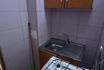 Garsonieră semidecomandată în Far