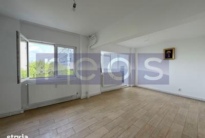 Apartament cu 3 camere decomandat în Colentina