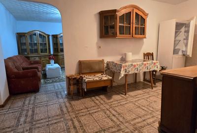 Apartament cu 3 camere decomandat, mobilat în Micro 2 - 5