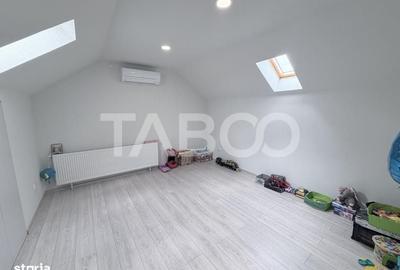 Apartament cu 4 camere decomandat în Șura Mare