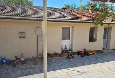 Casă cu 4 camere cu Garaj în Șoimuș - 3