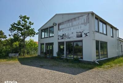 Spațiu comercial, de 690 mp, în Central - 3