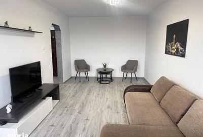 Apartament cu 2 camere decomandat în Micro 6 - 2
