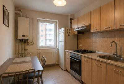 Apartament cu 2 camere decomandat în Torontalului