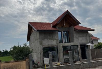 Casă cu 3 camere în Central - 3