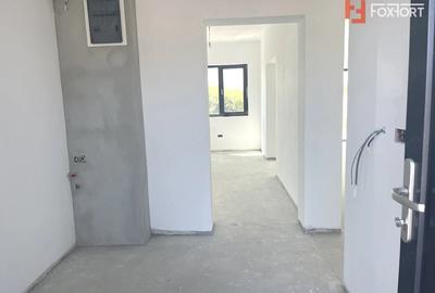 Casă cu 4 camere cu Teren 333 Mp în Urseni