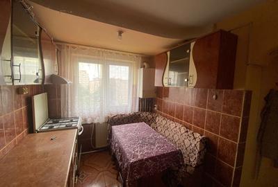 Apartament cu 2 camere decomandat în Exterior Vest
