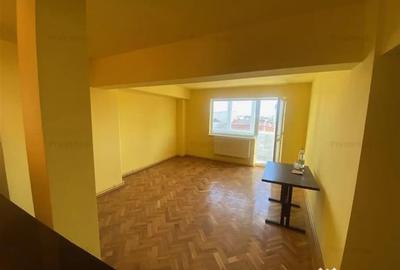 Apartament cu 4 camere decomandat în Ultracentral