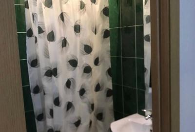 Garsonieră decomandată în Apărătorii Patriei