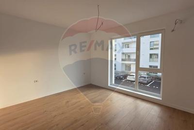 Apartament cu 2 camere decomandat în Tunari