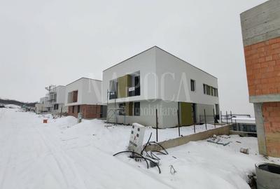 Duplex cu 4 camere cu Canalizare în Iris