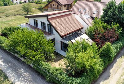 Casă individuală cu 5 camere cu Canalizare în Mogoșoaia