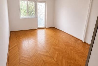 Apartament cu 2 camere decomandat în Dâmbovița