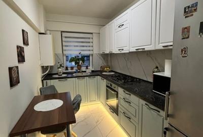 Apartament cu 3 camere decomandat în Nicolina - 2