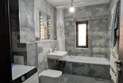 Apartament cu 3 camere semidecomandat în Micro 3 - 1
