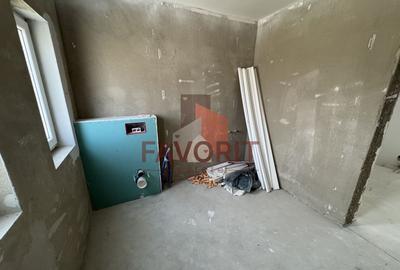 Duplex cu 5 camere cu Canalizare în Girocului - 16