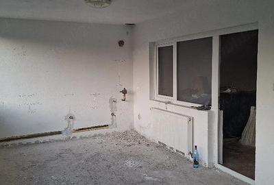 Casă cu Teren 460 Mp în Ștefănești - 2