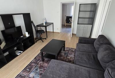 Apartament cu 2 camere decomandat în P-ța Victoriei