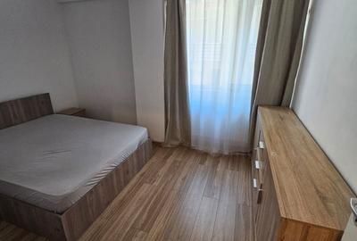 Apartament cu 3 camere decomandat în Roșu - 1