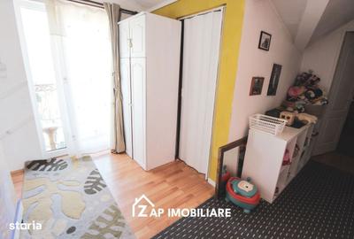 Casă cu 4 camere în Central