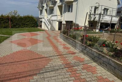 Casă individuală cu 7 camere cu Canalizare în Est - 19