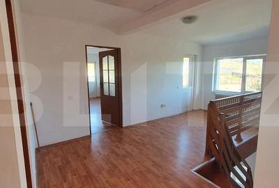 Casă cu 4 camere cu Teren 496 Mp în Iris