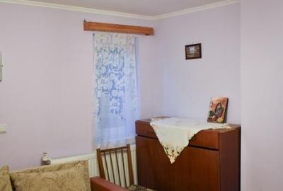 Casă cu 3 camere decomandat cu Teren 2150 Mp în Scorțeni - 4