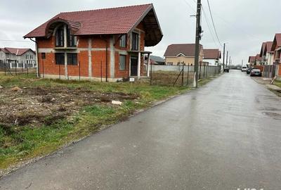 Teren de 400 mp, în Central - 3