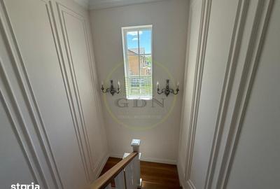 Casă cu 4 camere cu Teren 500 Mp în Malu Mare