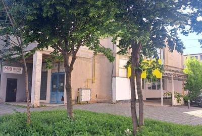 Spațiu comercial, de 100 mp, în Ceacu