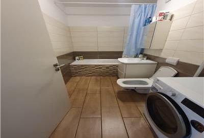 Apartament cu 2 camere decomandat în Tractorul - 1
