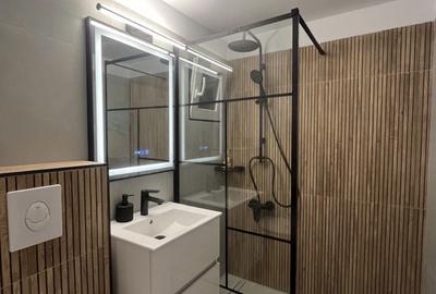 Apartament cu 2 camere decomandat în City Park Mall
