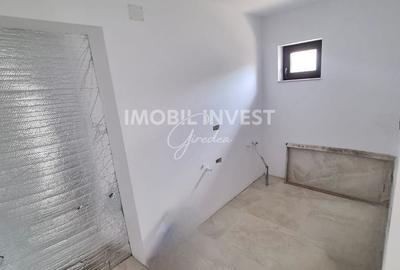 Casă cu 3 camere în Central