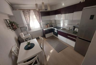 Apartament cu 3 camere decomandat în Central - 4