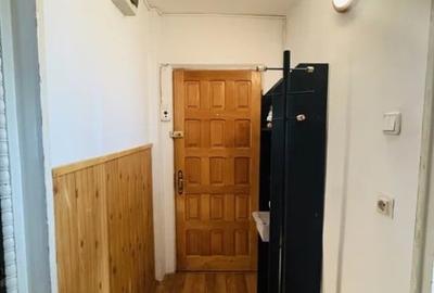 Apartament cu 2 camere decomandat în Lacul Tei
