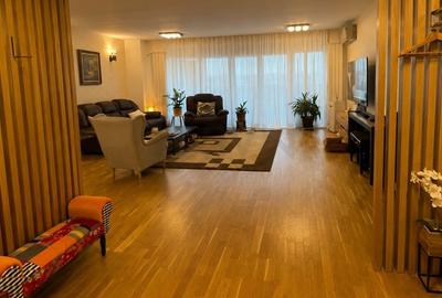 Apartament cu 4 camere decomandat în Băneasa - 2