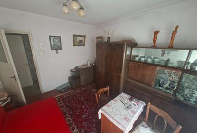 Apartament cu 4 camere semidecomandat în Podu Roș - 10