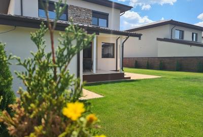 Casă individuală cu 5 camere cu Teren 530 Mp în Odăi - 1